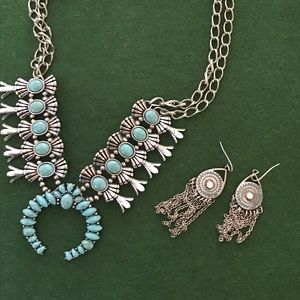 Turquoise necklace with dangly earrings